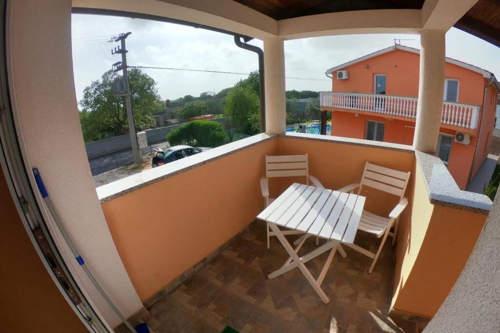 Comfortable Apartment Near Pula Marčana エクステリア 写真