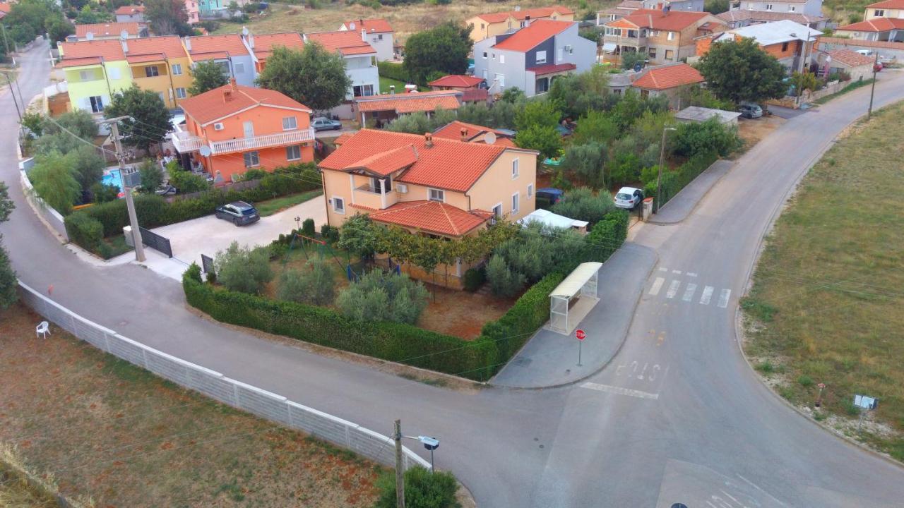 Comfortable Apartment Near Pula Marčana エクステリア 写真